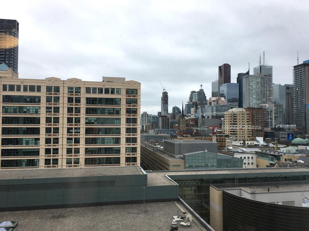 Toronto Metropolitan University- Pitman Hall Residence Eksteriør bilde