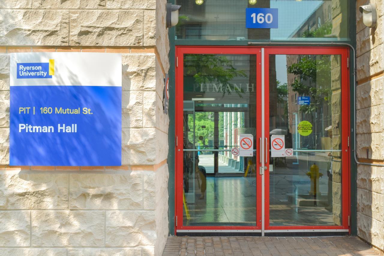 Toronto Metropolitan University- Pitman Hall Residence Eksteriør bilde